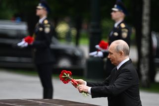 Ekonomika putinismu byla špatně nastavena od začát...